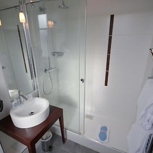 Chambre Standarde Lit Queen-Size